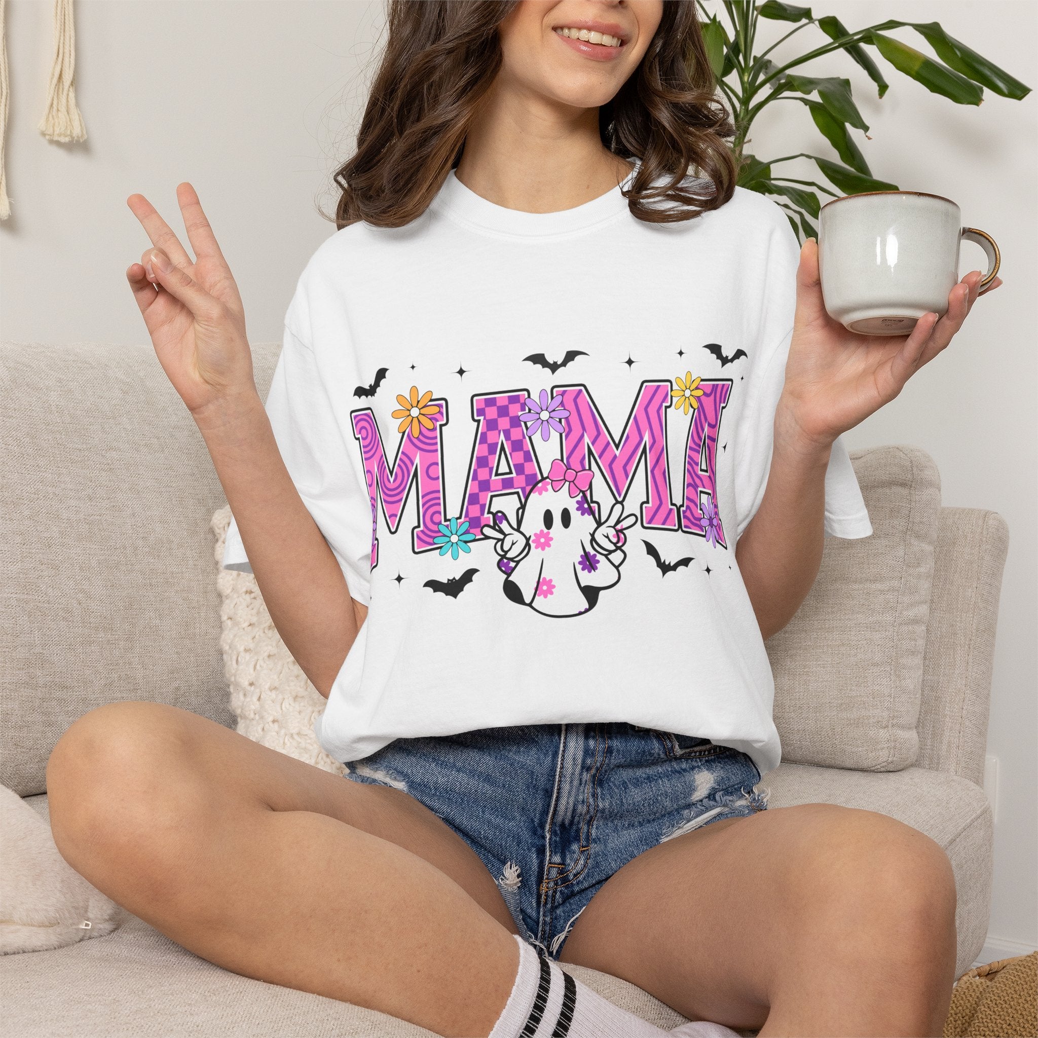 Mama Ghost Graphic T-Shirt — Cute Halloween Mom Tee